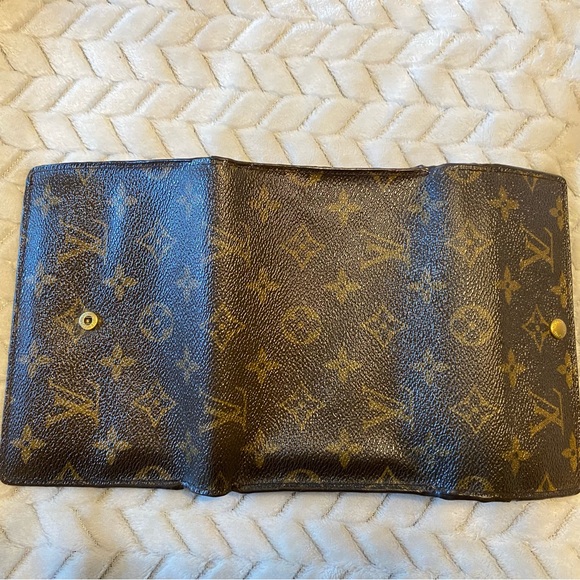Louis Vuitton classic monogram wallet w/ID case - Picture 10 of 12